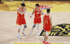 廣廈籃板優(yōu)勢明顯，總籃板47-36領(lǐng)先北京，前場籃板17-10。